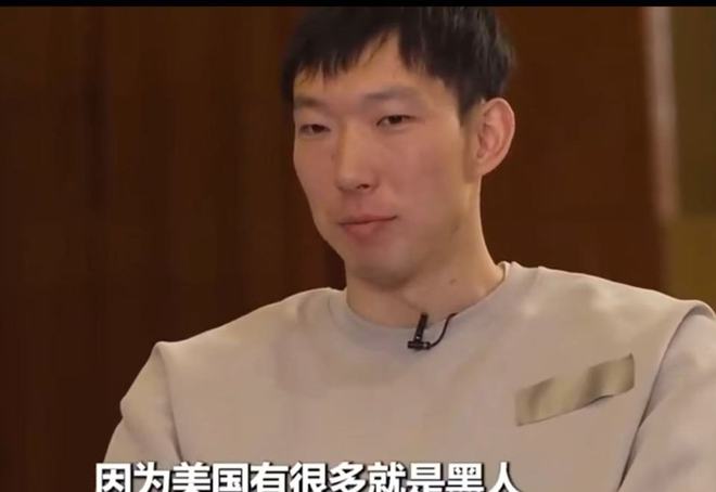 19岁新星杨瀚森宣布参加NBA选秀，周琦分享心酸经历与建议