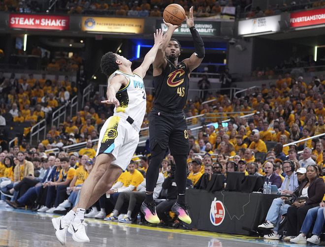 5月10日NBA季后赛次轮：骑士客场击败步行者 米切尔成关键先生