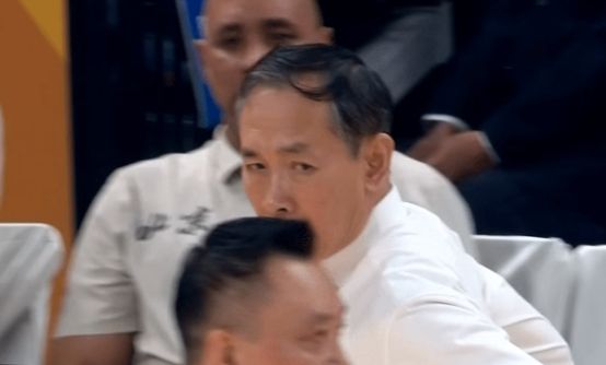 史上最差总决赛！北京球迷投诉闫军5大错漏判，杨鸣犀利点评