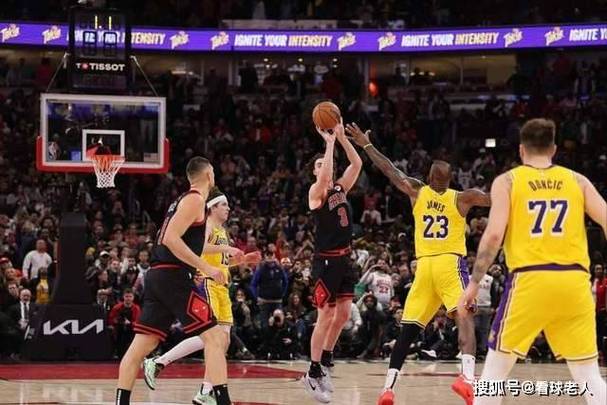 NBA东部半决赛G3：骑士扳平总比分，迪恩 - 韦德表现糟糕