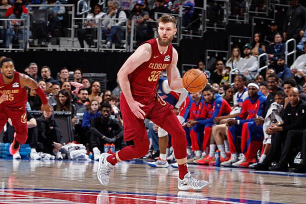 NBA东部半决赛G3：骑士扳平总比分，迪恩 - 韦德表现糟糕
