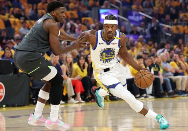 5月11日NBA季后赛西部焦点战：库里缺阵勇士半场领先森林狼