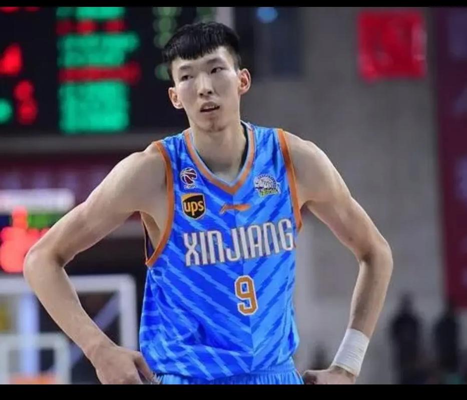 CBA全明星期间周琦谈体育总局门口鸡蛋灌饼：已拆不知去向
