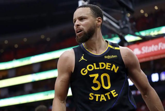 5月11日NBA季后赛西部焦点战：森林狼险胜勇士改写大比分