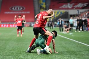 中超第12轮成都蓉城客场4-0胜梅州客家，费利佩禁赛风波未影响发挥