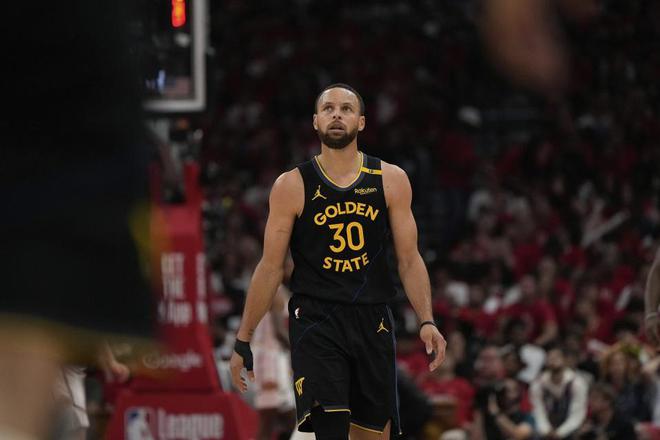 NBA 季后赛次轮 G3：勇士主场落败，系列赛 1-2 落后森林狼