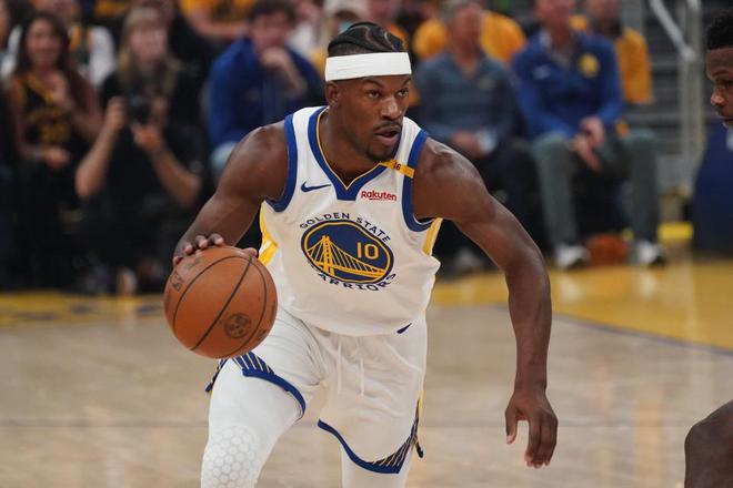 NBA 季后赛次轮 G3：勇士主场落败，系列赛 1-2 落后森林狼