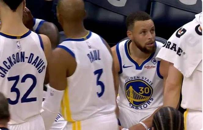 NBA季后赛勇士主场迎森林狼挑战，库里缺阵最终逆转失利